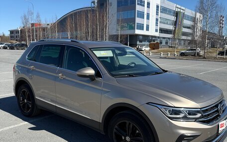 Volkswagen Tiguan II, 2021 год, 3 150 000 рублей, 2 фотография