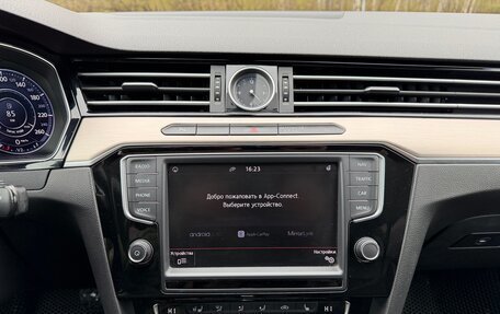Volkswagen Passat B8 рестайлинг, 2015 год, 1 490 000 рублей, 14 фотография