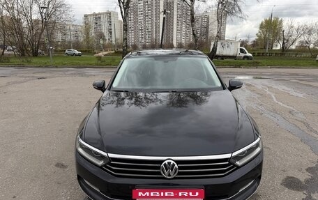 Volkswagen Passat B8 рестайлинг, 2015 год, 1 490 000 рублей, 8 фотография
