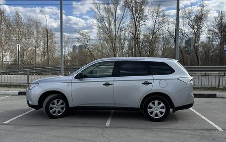 Mitsubishi Outlander III рестайлинг 3, 2014 год, 1 200 000 рублей, 7 фотография