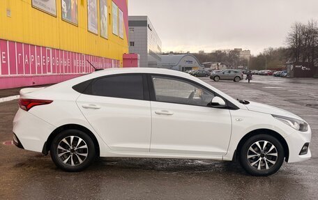 Hyundai Solaris II рестайлинг, 2017 год, 820 000 рублей, 5 фотография