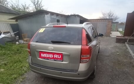 KIA cee'd I рестайлинг, 2010 год, 800 000 рублей, 3 фотография