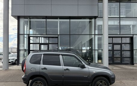 Chevrolet Niva I рестайлинг, 2019 год, 920 000 рублей, 6 фотография