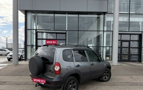 Chevrolet Niva I рестайлинг, 2019 год, 920 000 рублей, 5 фотография