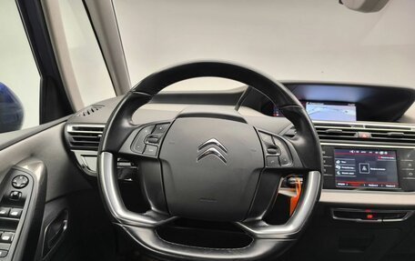 Citroen C4 Picasso II рестайлинг, 2017 год, 1 098 000 рублей, 10 фотография