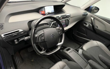 Citroen C4 Picasso II рестайлинг, 2017 год, 1 098 000 рублей, 13 фотография