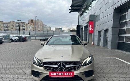 Mercedes-Benz E-Класс, 2018 год, 4 290 000 рублей, 2 фотография