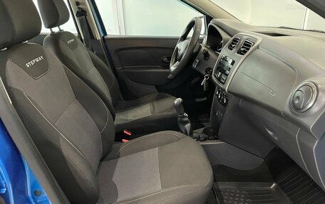 Renault Sandero II рестайлинг, 2020 год, 899 000 рублей, 13 фотография