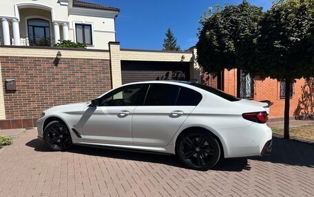 BMW 5 серия, 2020 год, 5 600 000 рублей, 1 фотография