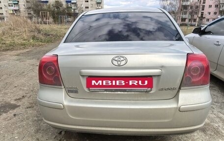 Toyota Avensis III рестайлинг, 2006 год, 650 000 рублей, 3 фотография