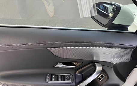 Mercedes-Benz A-Класс, 2023 год, 2 400 000 рублей, 11 фотография