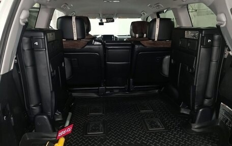 Toyota Land Cruiser 200, 2012 год, 3 700 000 рублей, 3 фотография