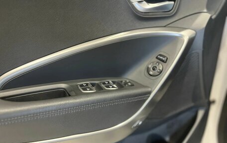 Hyundai Santa Fe III рестайлинг, 2017 год, 2 250 000 рублей, 19 фотография