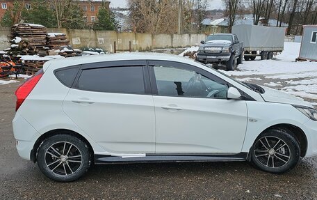 Hyundai Solaris II рестайлинг, 2011 год, 600 000 рублей, 4 фотография