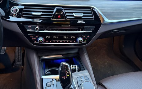 BMW 5 серия, 2018 год, 4 950 000 рублей, 21 фотография