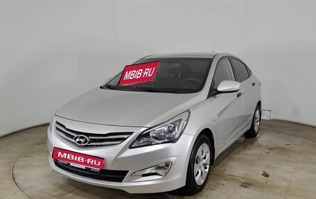 Hyundai Solaris II рестайлинг, 2015 год, 1 120 000 рублей, 3 фотография