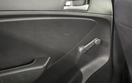 Hyundai Solaris II рестайлинг, 2015 год, 1 120 000 рублей, 18 фотография