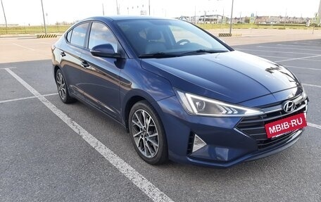 Hyundai Avante, 2018 год, 1 935 000 рублей, 2 фотография