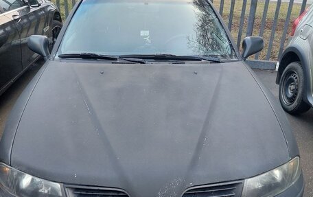 Mitsubishi Carisma I, 2001 год, 230 000 рублей, 1 фотография