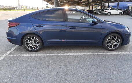 Hyundai Avante, 2018 год, 1 935 000 рублей, 6 фотография