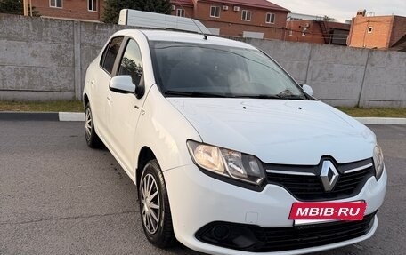 Renault Logan II, 2018 год, 1 200 000 рублей, 2 фотография