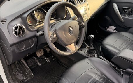 Renault Logan II, 2018 год, 1 200 000 рублей, 9 фотография