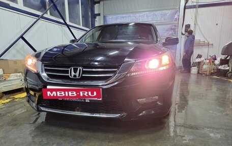 Honda Accord IX рестайлинг, 2014 год, 1 700 000 рублей, 3 фотография