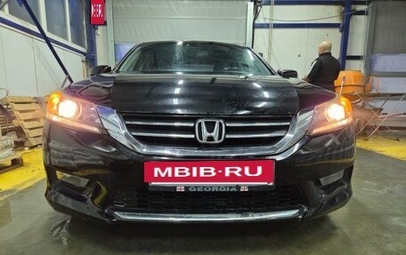 Honda Accord IX рестайлинг, 2014 год, 1 700 000 рублей, 4 фотография
