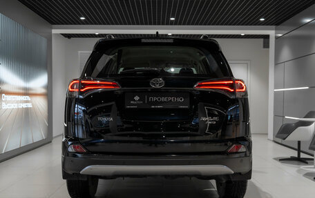 Toyota RAV4, 2017 год, 2 770 000 рублей, 6 фотография