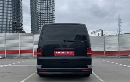 Volkswagen Caravelle T5, 2012 год, 1 650 000 рублей, 2 фотография