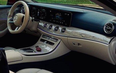 Mercedes-Benz E-Класс, 2021 год, 5 500 000 рублей, 10 фотография