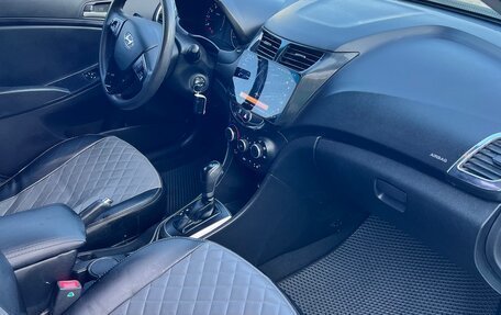 Hyundai Solaris II рестайлинг, 2015 год, 950 000 рублей, 9 фотография