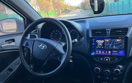 Hyundai Solaris II рестайлинг, 2015 год, 950 000 рублей, 12 фотография