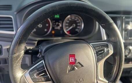 Mitsubishi L200 IV рестайлинг, 2017 год, 2 150 000 рублей, 2 фотография