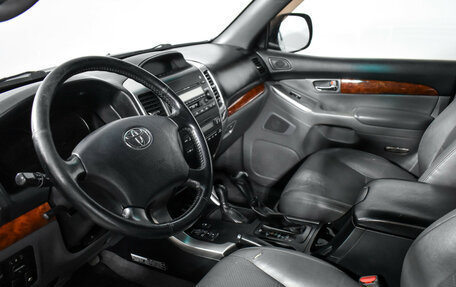 Toyota Land Cruiser Prado 120 рестайлинг, 2007 год, 1 955 000 рублей, 9 фотография