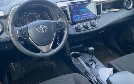 Toyota RAV4, 2013 год, 1 700 000 рублей, 6 фотография
