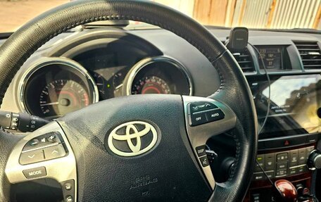 Toyota Highlander III, 2011 год, 2 400 000 рублей, 13 фотография