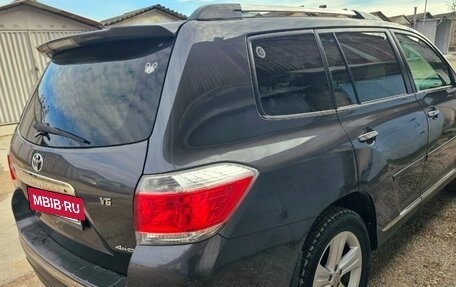Toyota Highlander III, 2011 год, 2 400 000 рублей, 5 фотография