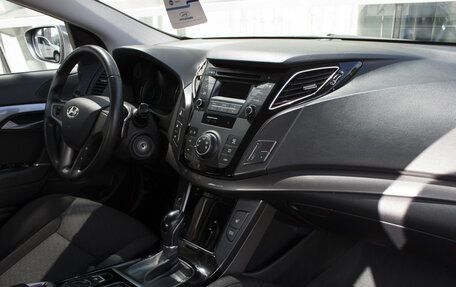 Hyundai i40 I рестайлинг, 2015 год, 1 230 000 рублей, 2 фотография