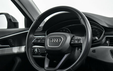 Audi A4, 2019 год, 2 465 000 рублей, 16 фотография