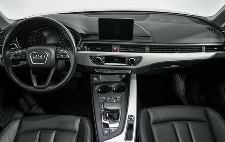Audi A4, 2019 год, 2 465 000 рублей, 15 фотография