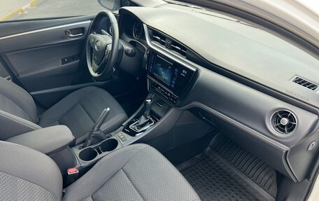 Toyota Corolla, 2018 год, 2 197 000 рублей, 21 фотография