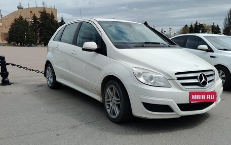 Mercedes-Benz B-Класс, 2010 год, 950 000 рублей, 2 фотография