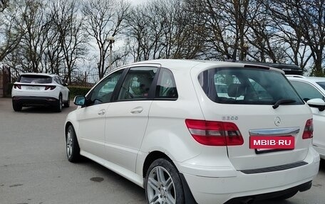 Mercedes-Benz B-Класс, 2010 год, 950 000 рублей, 4 фотография