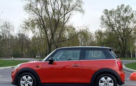 MINI Hatch, 2019 год, 1 990 000 рублей, 2 фотография