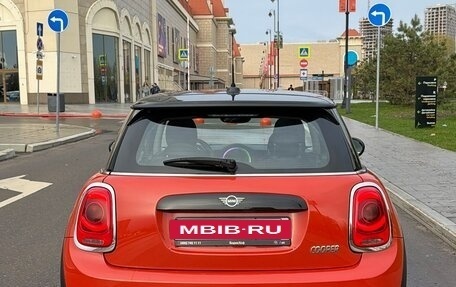 MINI Hatch, 2019 год, 1 990 000 рублей, 7 фотография