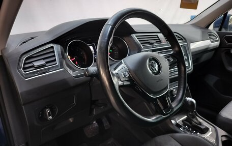 Volkswagen Tiguan II, 2018 год, 2 050 000 рублей, 10 фотография