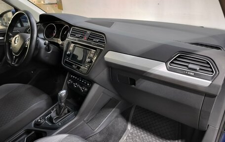 Volkswagen Tiguan II, 2018 год, 2 050 000 рублей, 11 фотография