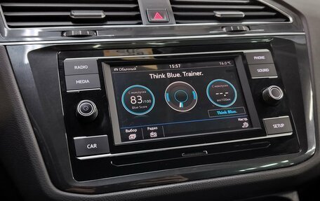 Volkswagen Tiguan II, 2018 год, 2 050 000 рублей, 13 фотография