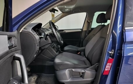 Volkswagen Tiguan II, 2018 год, 2 050 000 рублей, 19 фотография